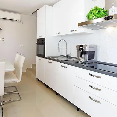 Paradise * Prigradica